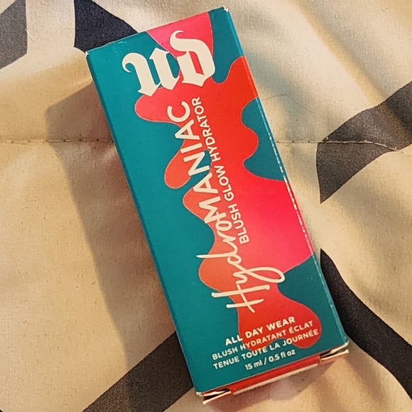 New Urban Decay Hydromaniac Dewy Liquid Blush Rebellious - Picture 8 of 12